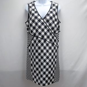 NWT Size 8 (M) New York & Company Black-White Gingham Midi Summer / Career Dress